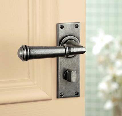 FINESSE PEWTER DURHAM DOOR HANDLE