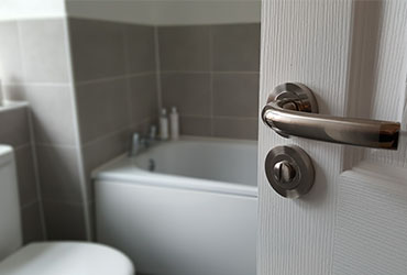 Tips on Replacing a Bathroom Door Lock