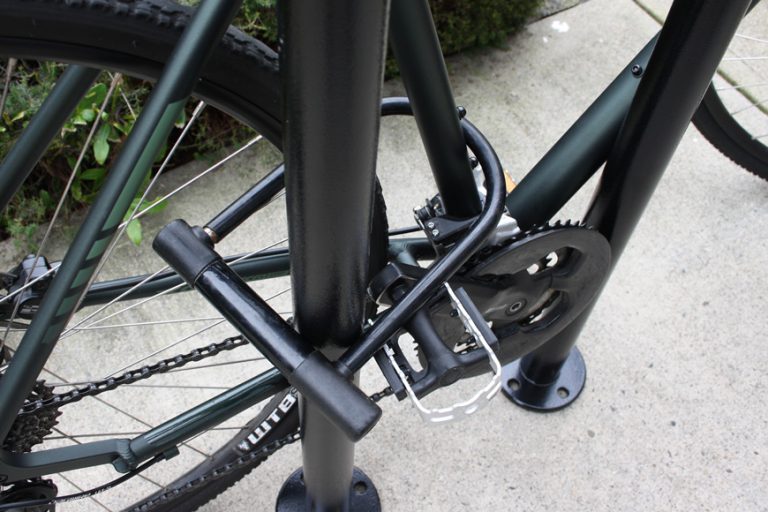 How to Lock a Bike (and Stymie Thieves) | Bike Parking & Storage